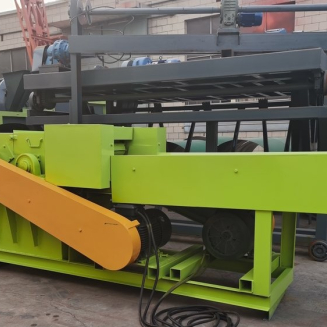  Fully automatic straw crusher