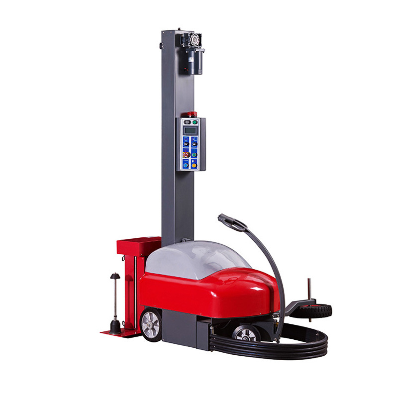 Self-propelled wrapping machine