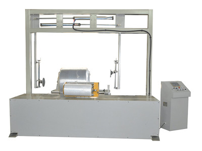 Machine d'emballage cylindrique horizontale