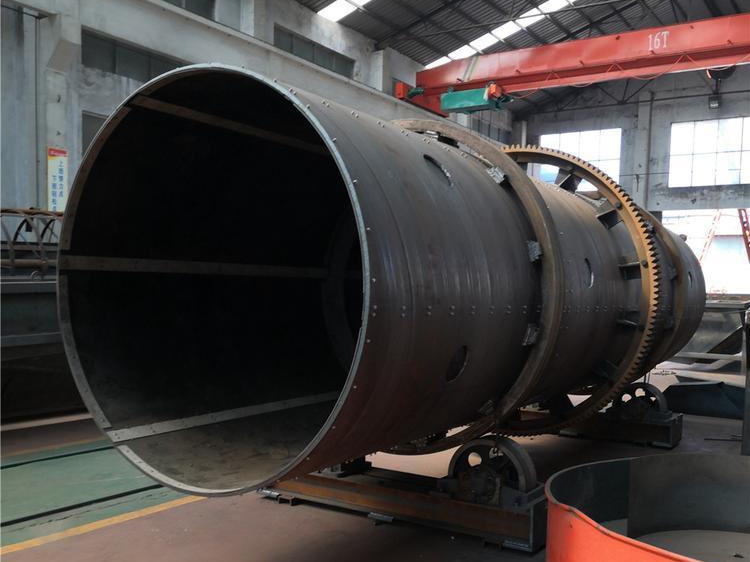 Automatic drum granulator