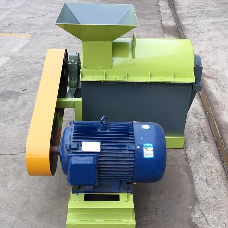 Broyeur de matériaux semi-humide entièrement automatique