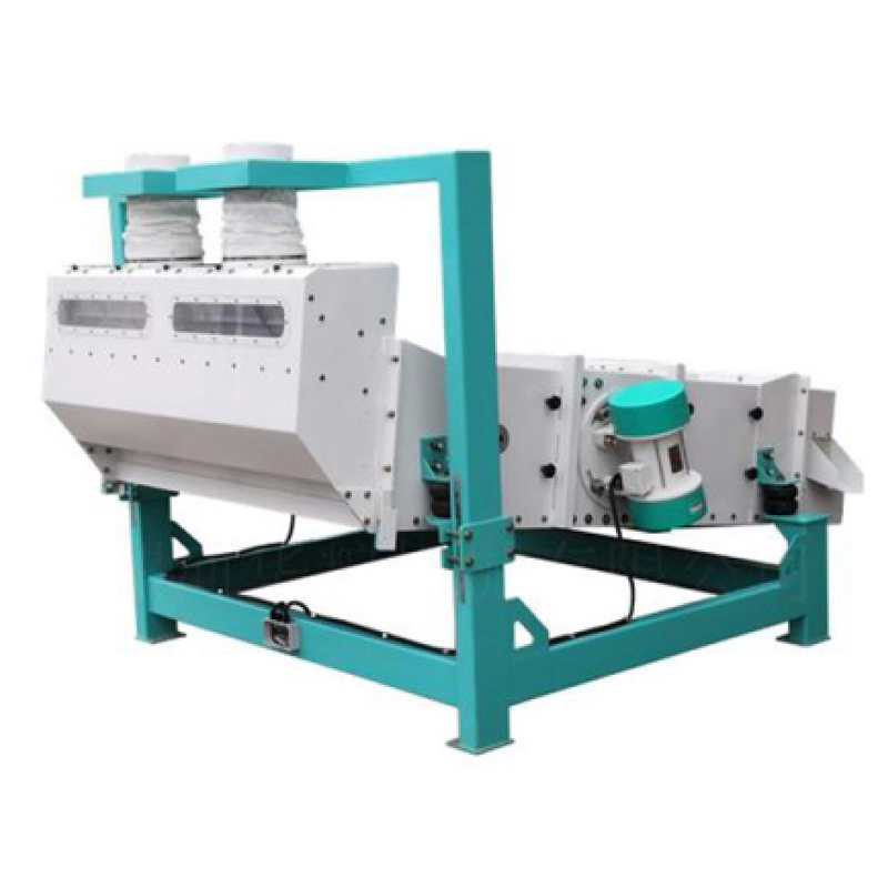 Vibrating cleaning screen