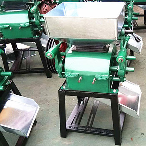 Corn flaking multi-roller flaking machine 微信图片_20250418113627.jpg