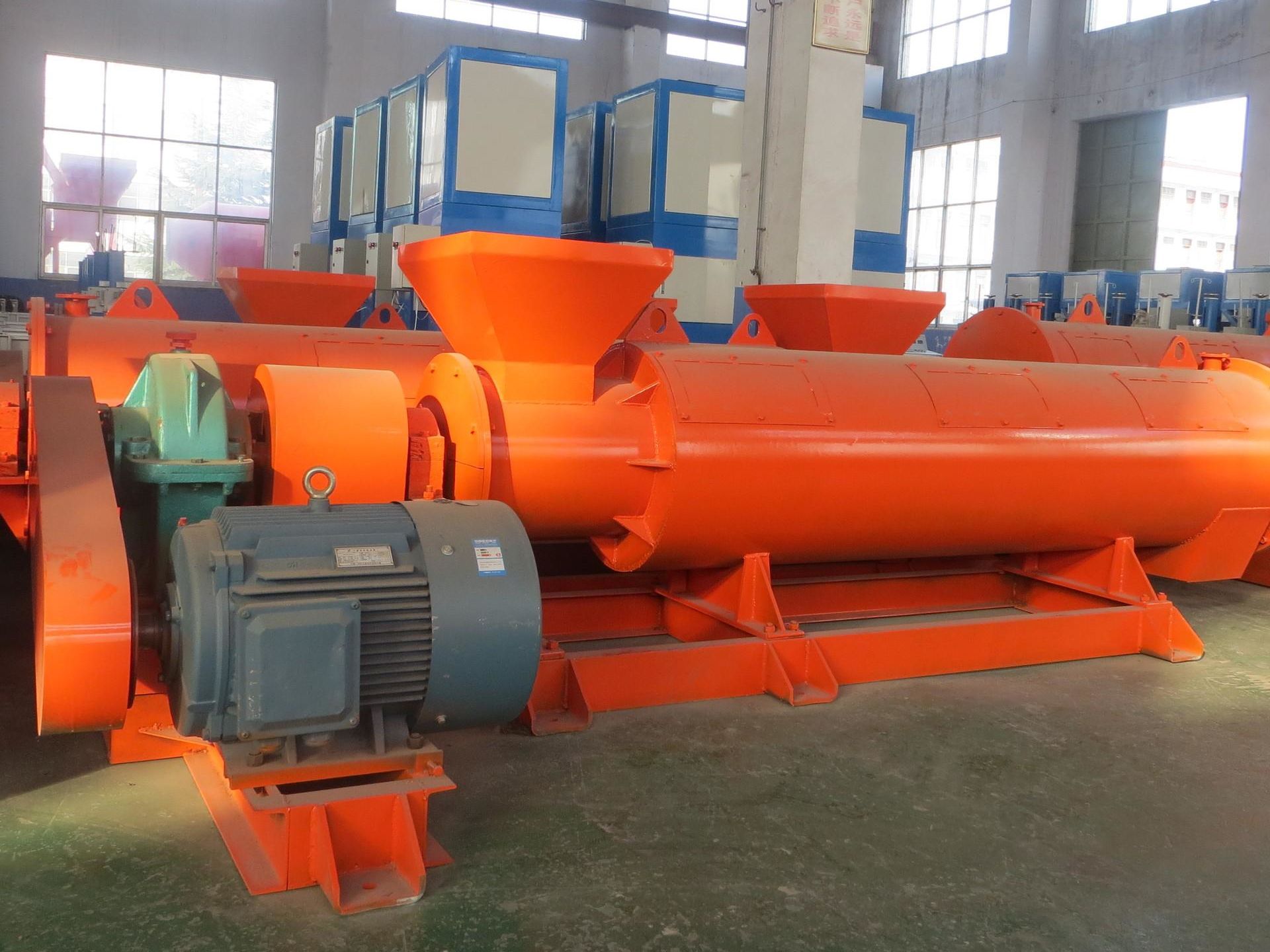 Автоматический гранулятор органических удобрений