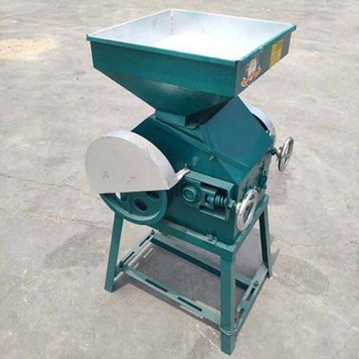 Corn flaking multi-roller flaking machine