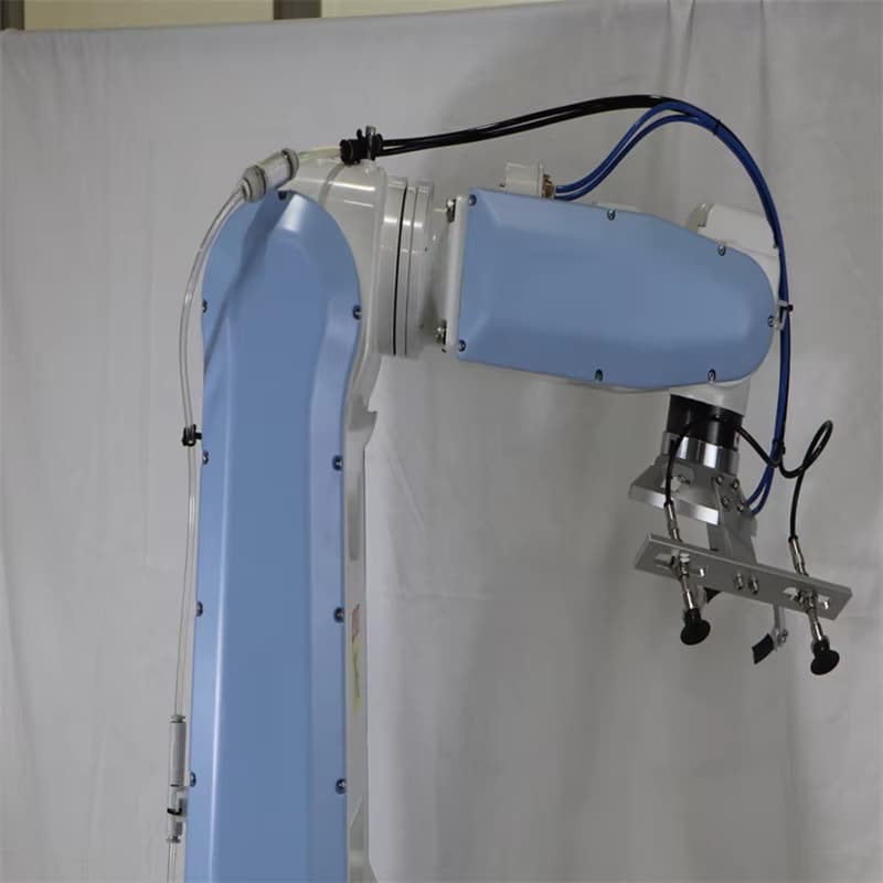 Рука робота для совместного распыления