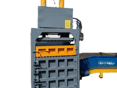 Machine de conditionnement hydraulique verticale d'engrais